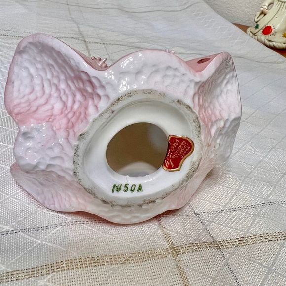 Vintage Lefton Springtime Girl Figurine, Porcelain Figurine with Bird 1450A - Picture 3 of 9